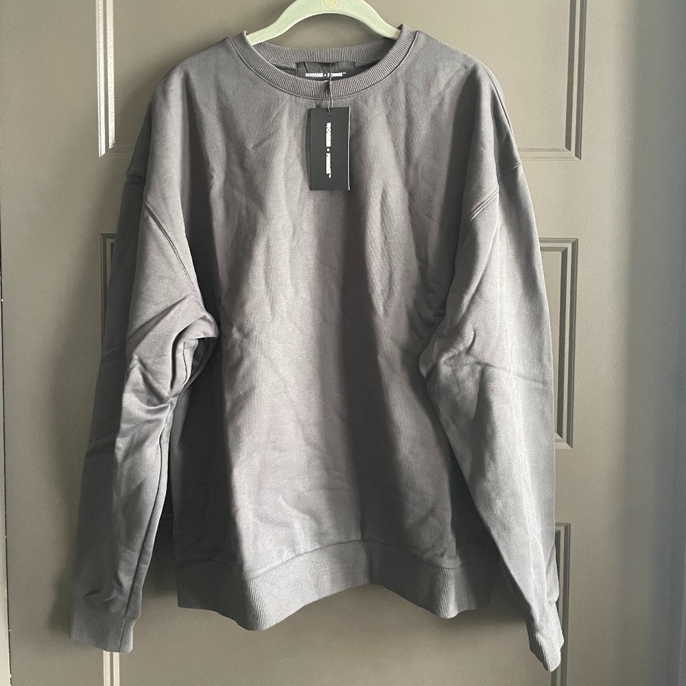 NWT Homme + Femme Large Dark Gray Crewneck